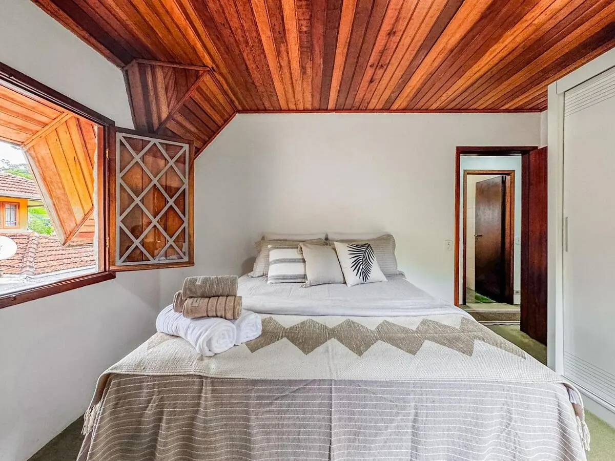 펜션 Mont Serrat House - Apenas 800M Do Centro Turistico Campos do Jordão